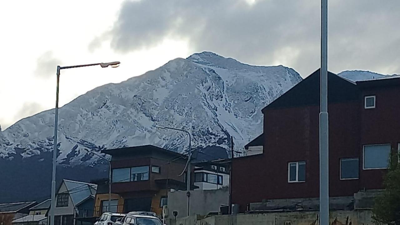 Depto Monoambiente Leum Anoka Apartment Ushuaia Bagian luar foto