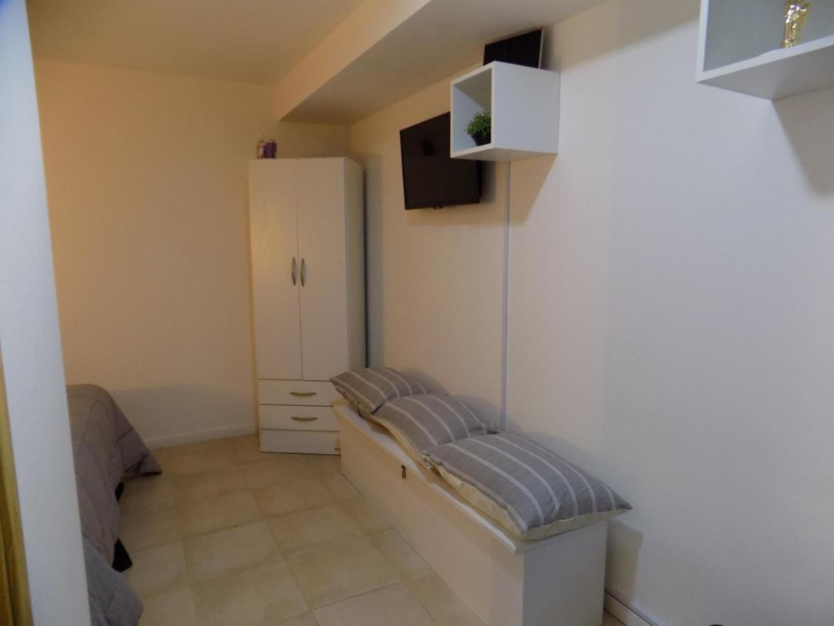 Depto Monoambiente Leum Anoka Apartment Ushuaia Bagian luar foto